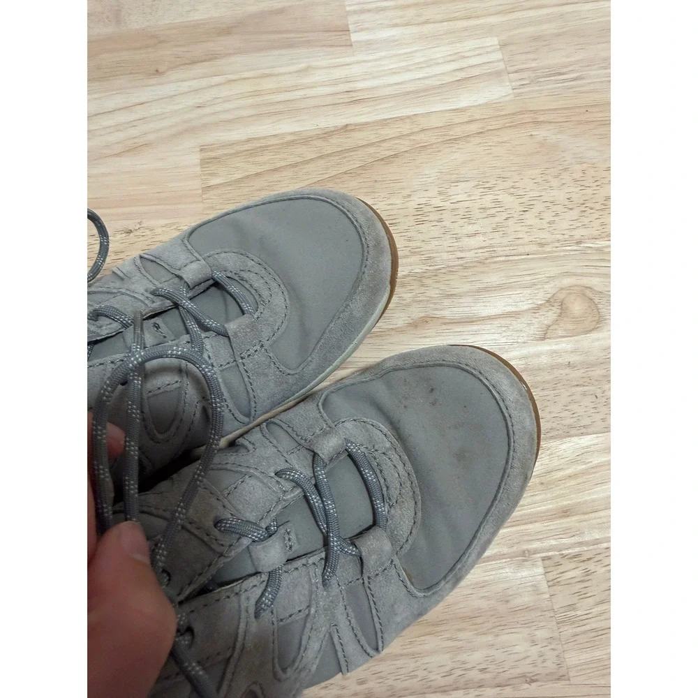 Dansko Hatty Grey Comfort Shoes Sneakers Lace Up Casual Women Size 38